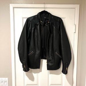Torrid 2x Faux Black Leather Lined Moto Jacket, like new/ rarely worn